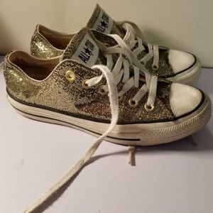 Converse Low Top Gold Sparkle Sneakers - 7.5